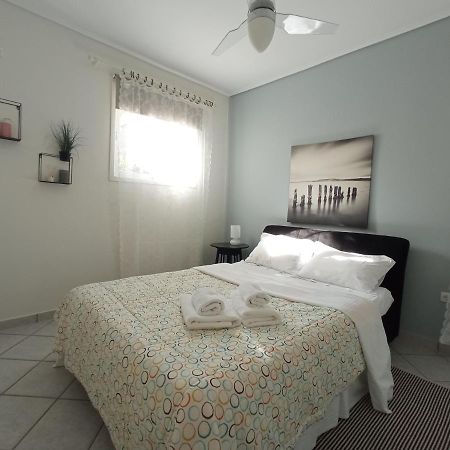 Apartamento Flat With Garden Near Sea, Port And Airport Artemida  Exterior foto