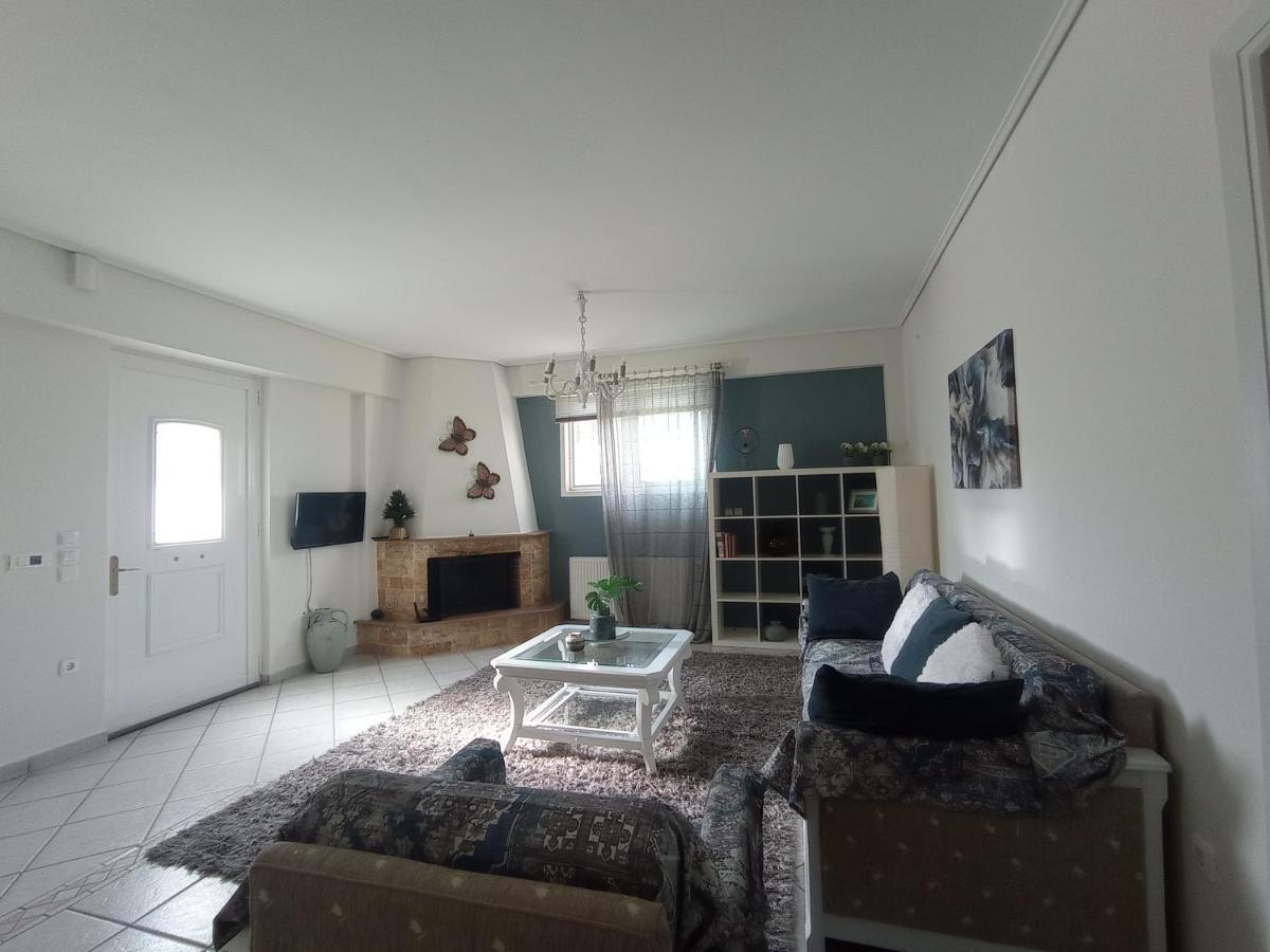 Apartamento Flat With Garden Near Sea, Port And Airport Artemida  Exterior foto