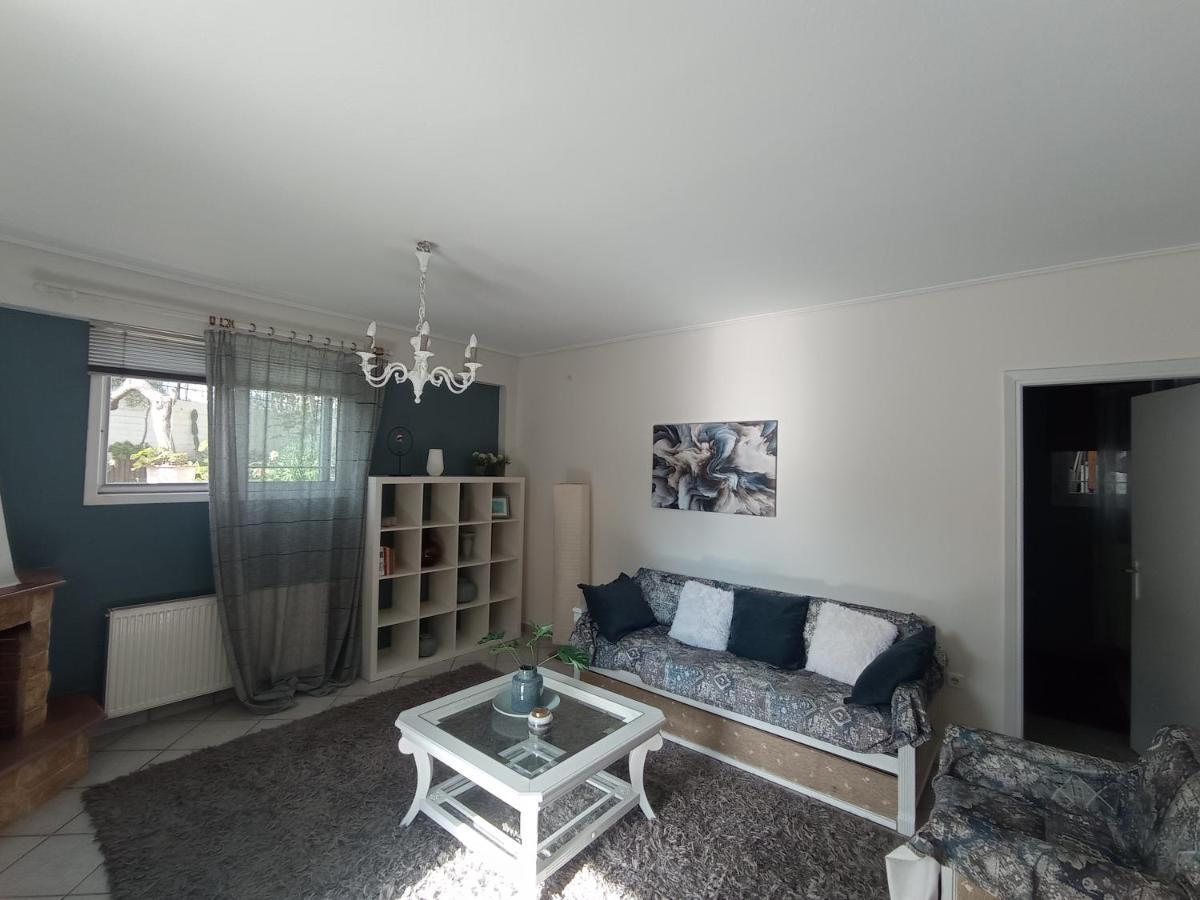 Apartamento Flat With Garden Near Sea, Port And Airport Artemida  Exterior foto