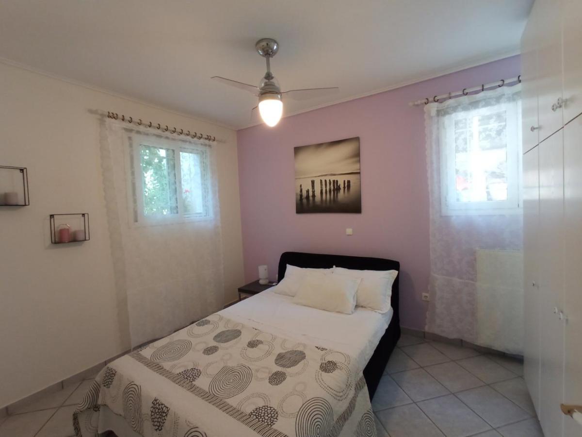 Apartamento Flat With Garden Near Sea, Port And Airport Artemida  Habitación foto