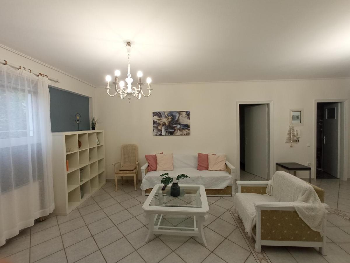 Apartamento Flat With Garden Near Sea, Port And Airport Artemida  Exterior foto